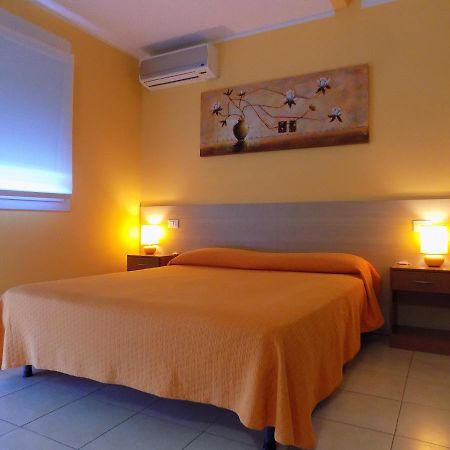 Hotel Residence Sole Fontanafredda Ngoại thất bức ảnh
