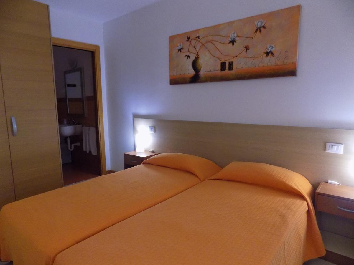 Hotel Residence Sole Fontanafredda Ngoại thất bức ảnh