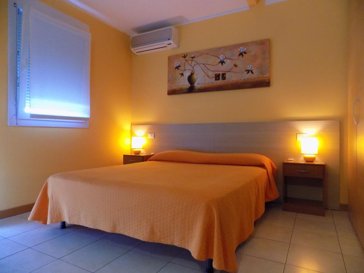 Hotel Residence Sole Fontanafredda Ngoại thất bức ảnh