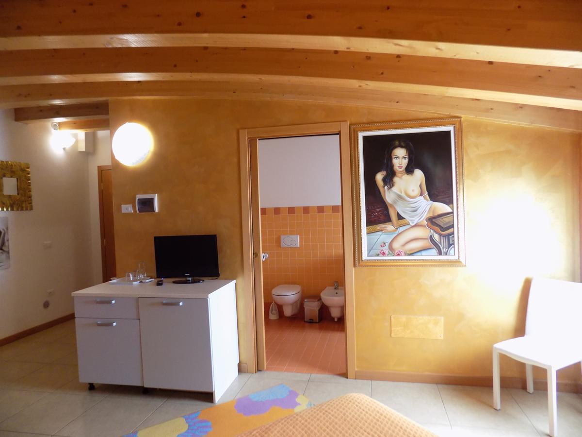 Hotel Residence Sole Fontanafredda Ngoại thất bức ảnh