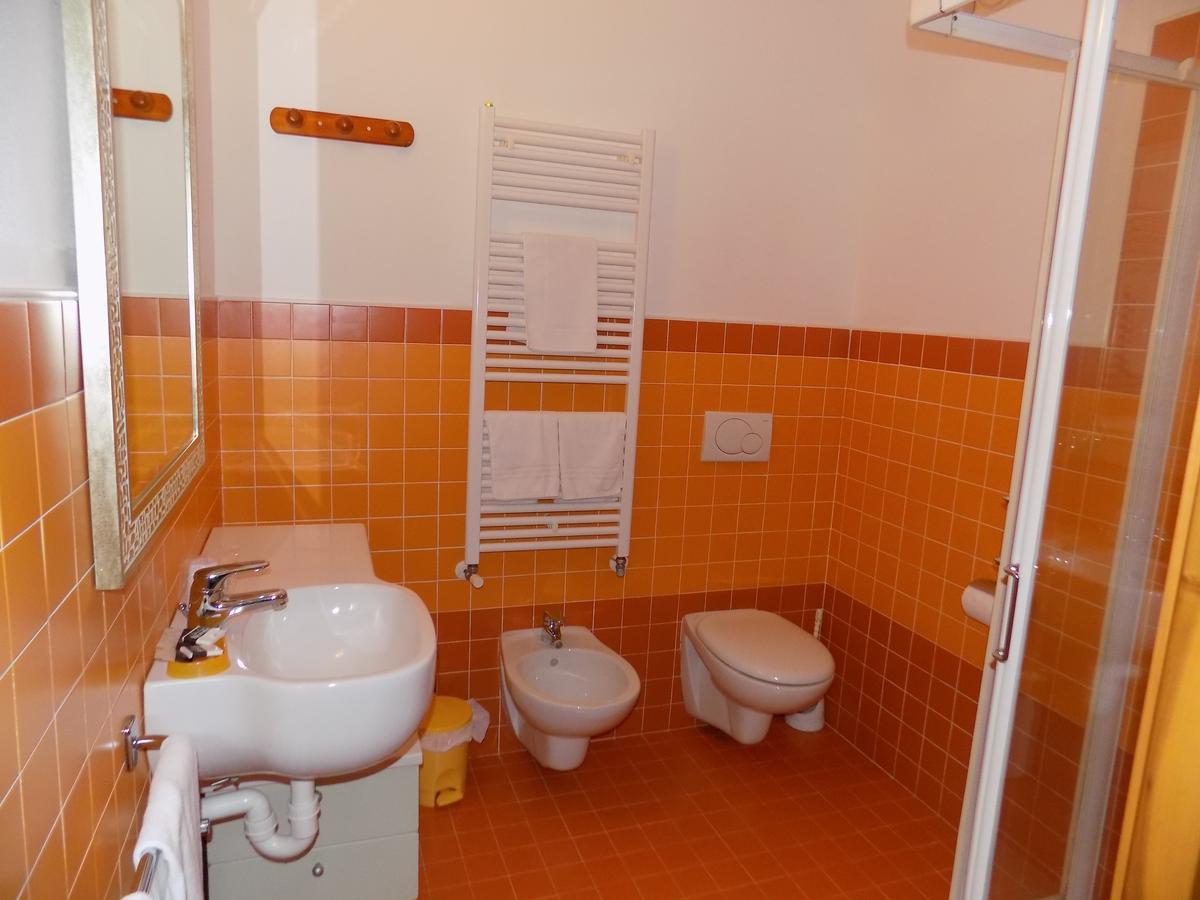 Hotel Residence Sole Fontanafredda Ngoại thất bức ảnh