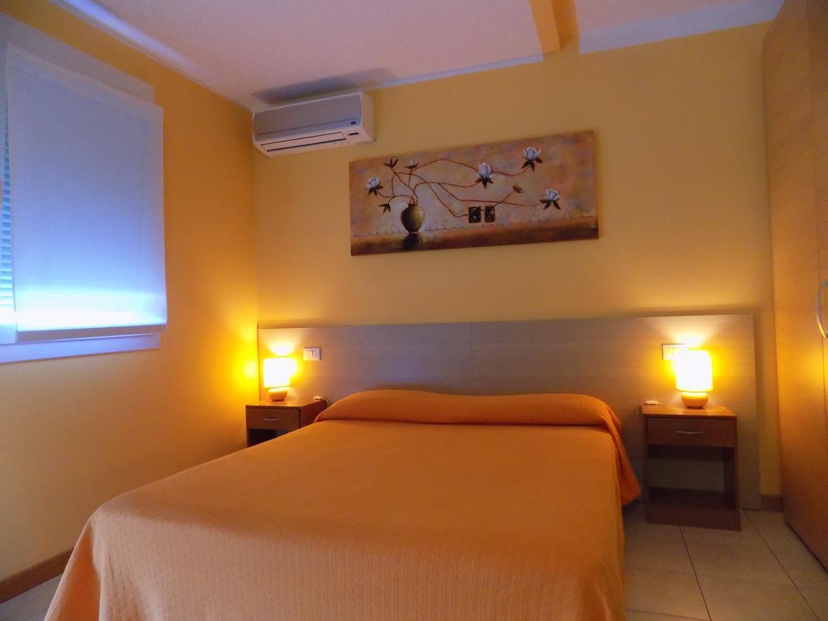 Hotel Residence Sole Fontanafredda Ngoại thất bức ảnh