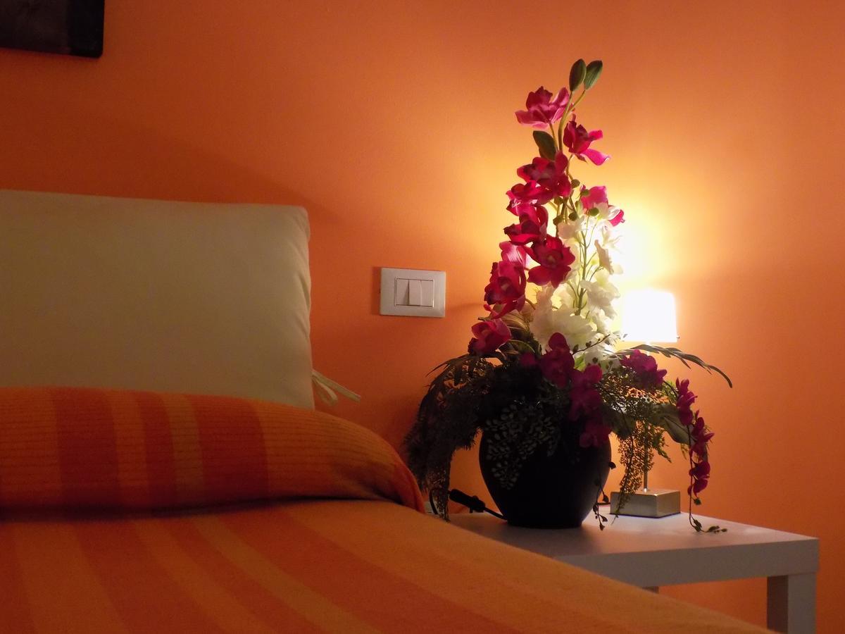 Hotel Residence Sole Fontanafredda Ngoại thất bức ảnh