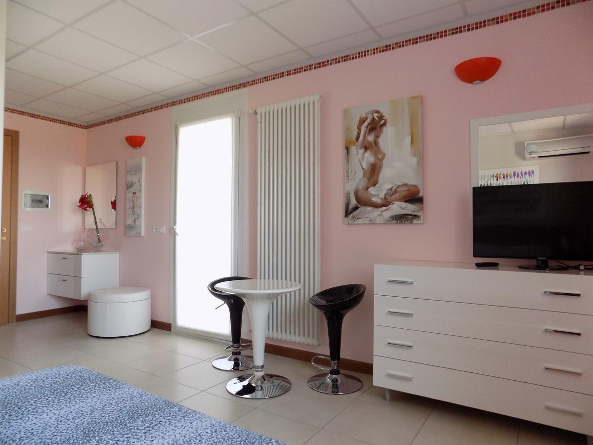 Hotel Residence Sole Fontanafredda Ngoại thất bức ảnh