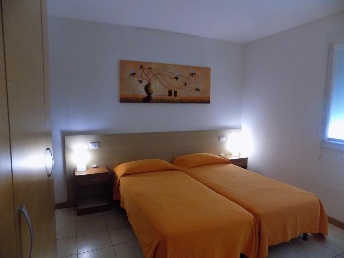 Hotel Residence Sole Fontanafredda Ngoại thất bức ảnh